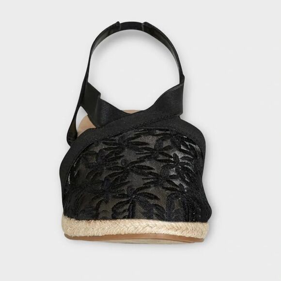 AVENUE Women's Cloudwalkers Wide FIT Espadrille Casey Sandal, Black, 8 WIDE - Picture 2 of 3